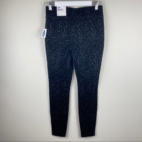 Old Navy Stevie High Rise Black Leopard Flocked Pants Size Small - Picture 3 of 10